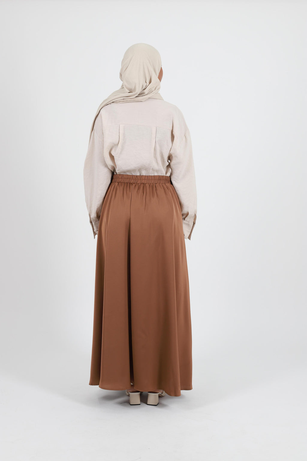 Jupe évasée satin chocolat