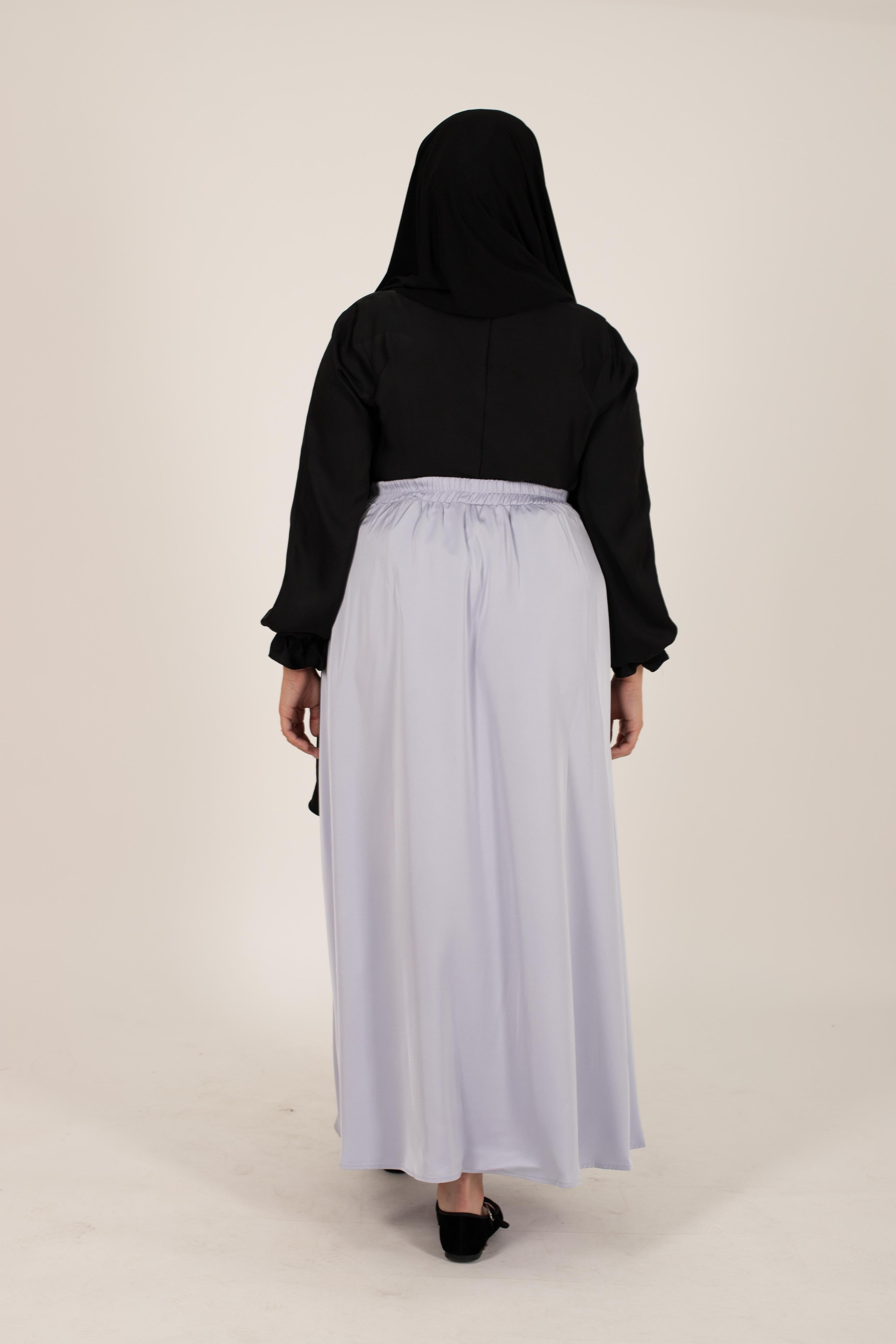 Jupe évasée satin gris clair