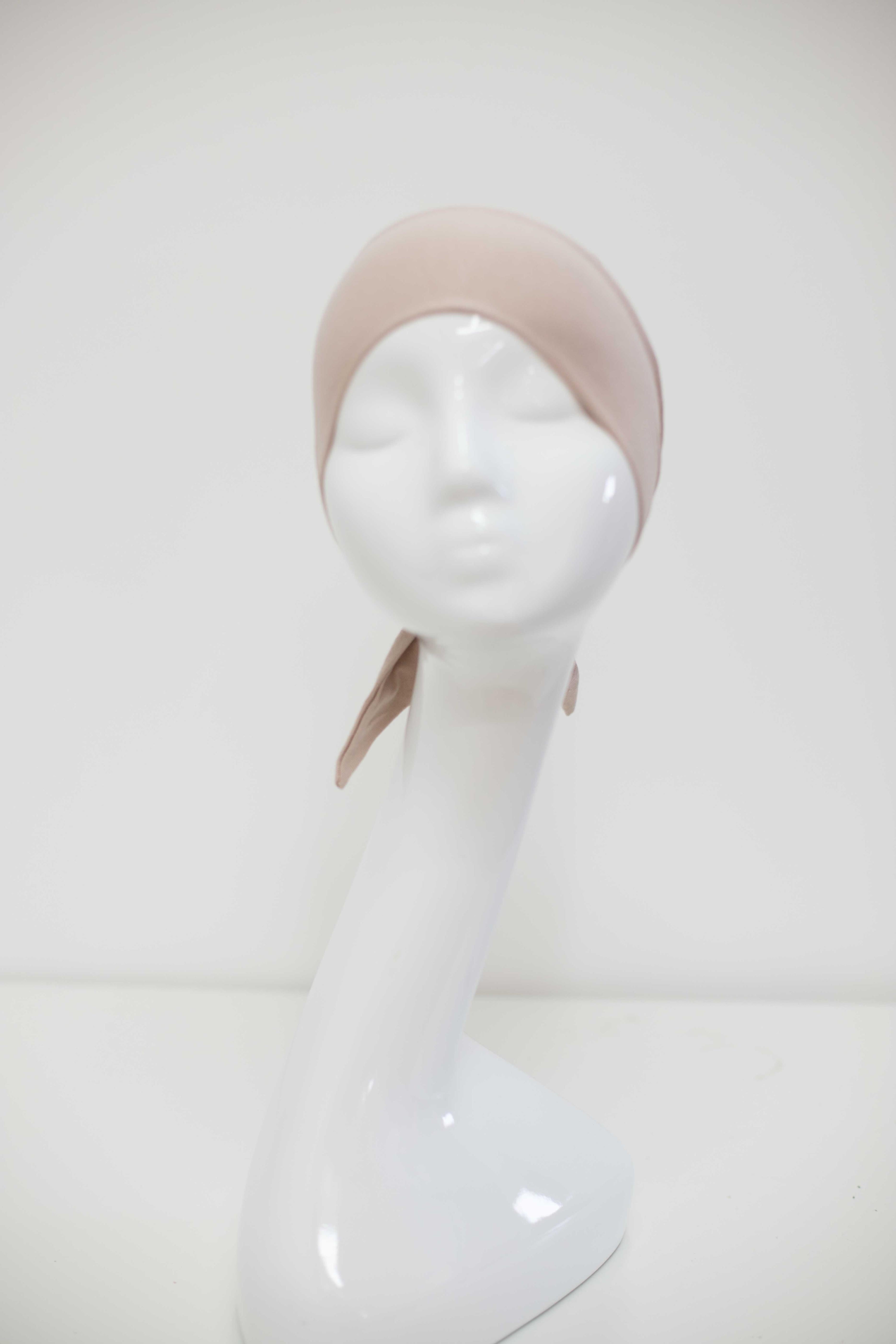Bonnet à nouer