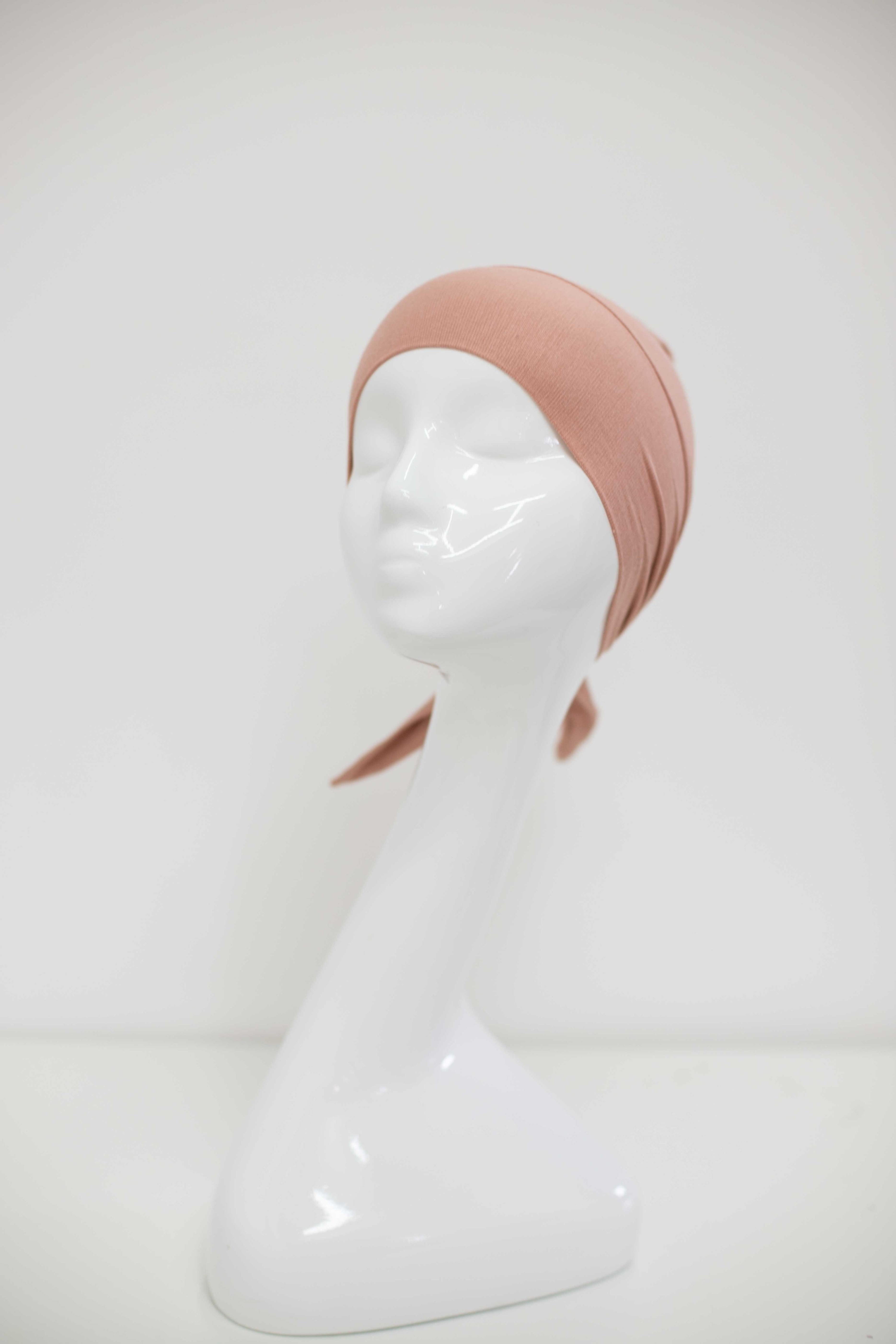 Bonnet à nouer