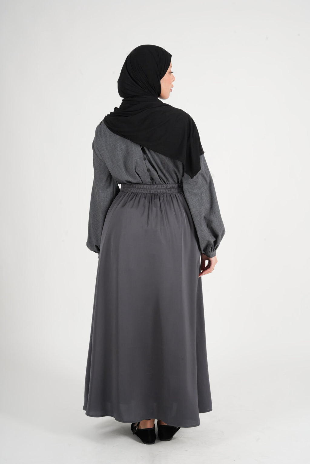 Jupe évasée satin gris