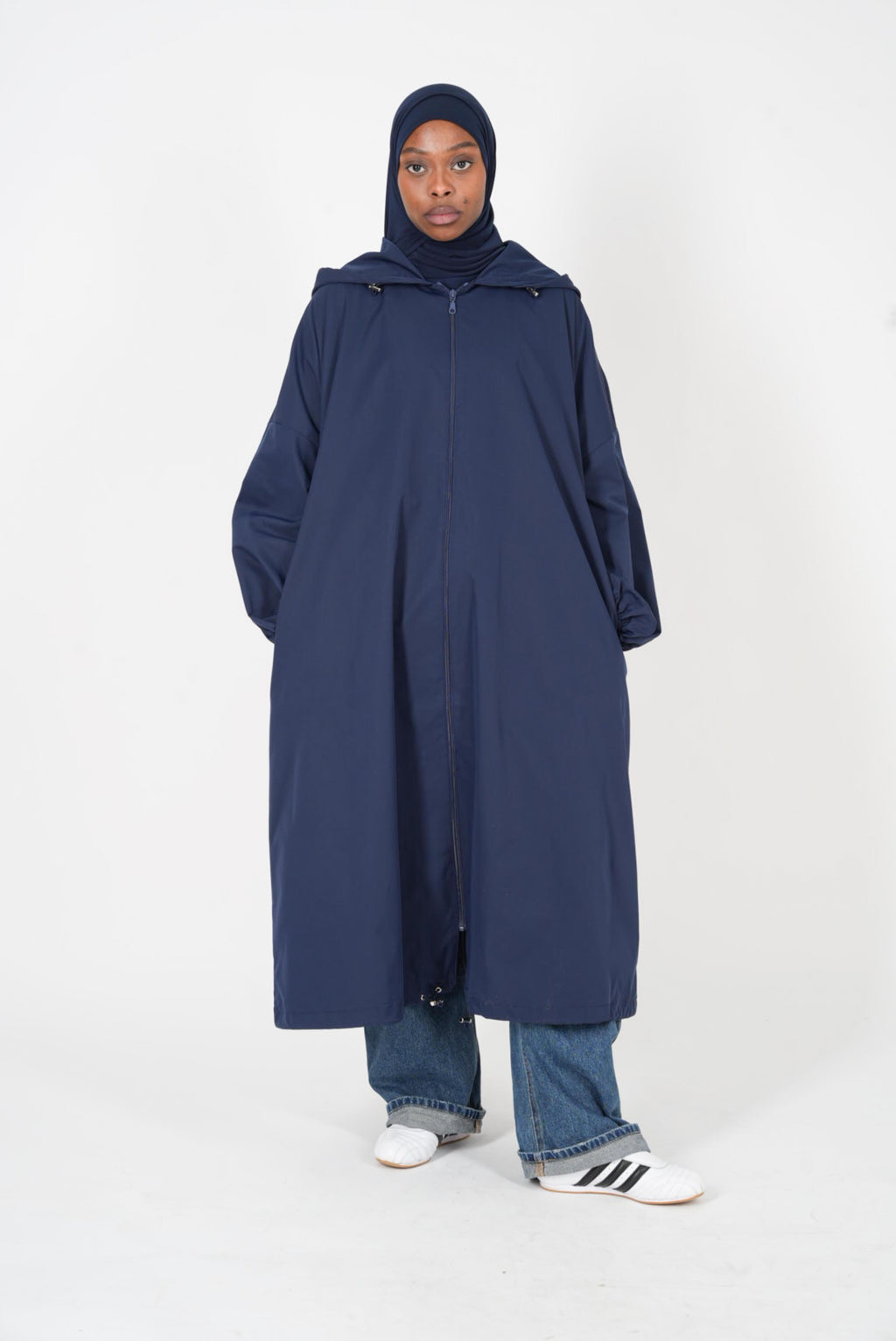 Parka à capuche bleu marine